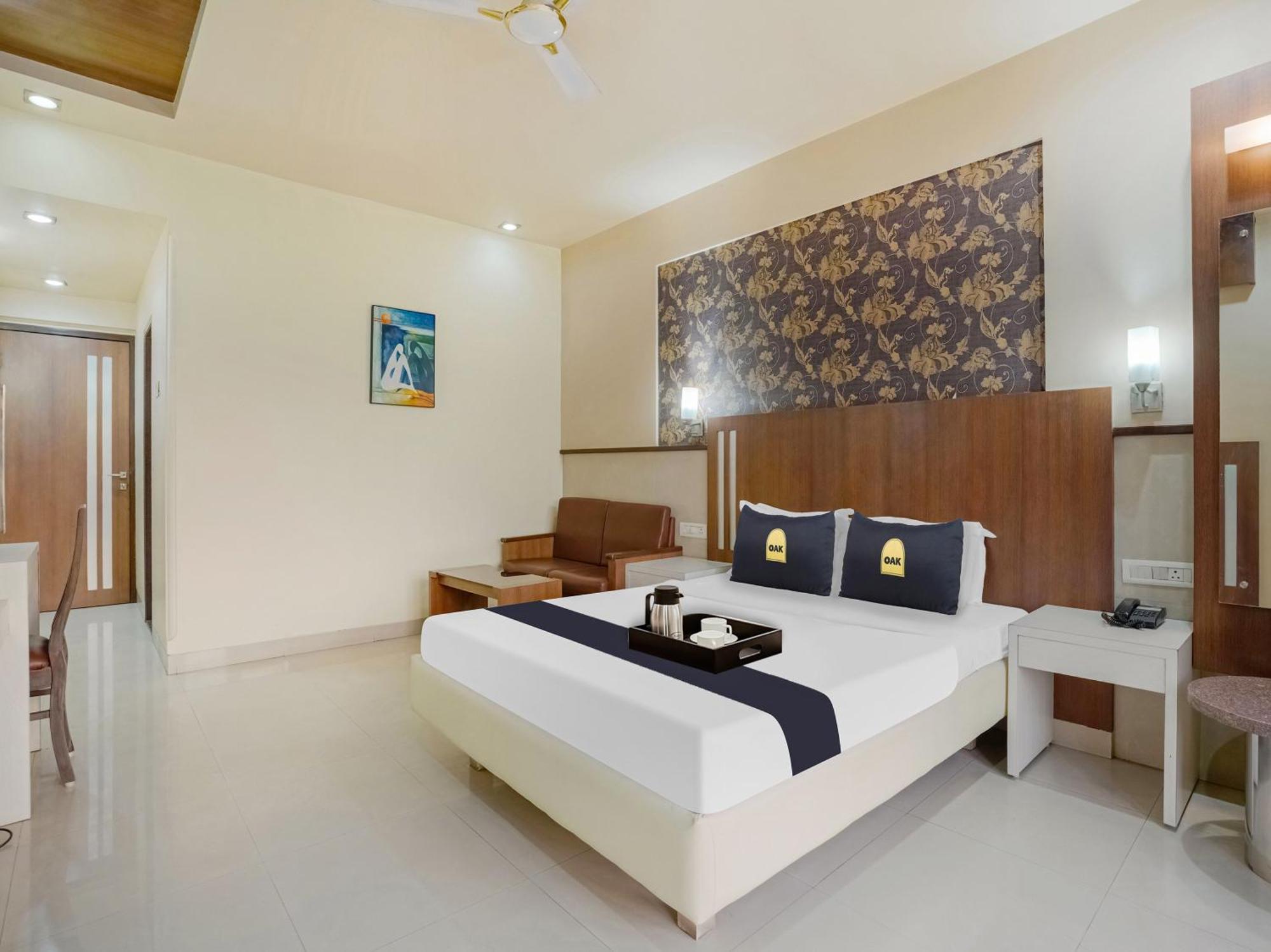 Hotel Marina Near Igi Airport Delhi Ню Делхи Екстериор снимка