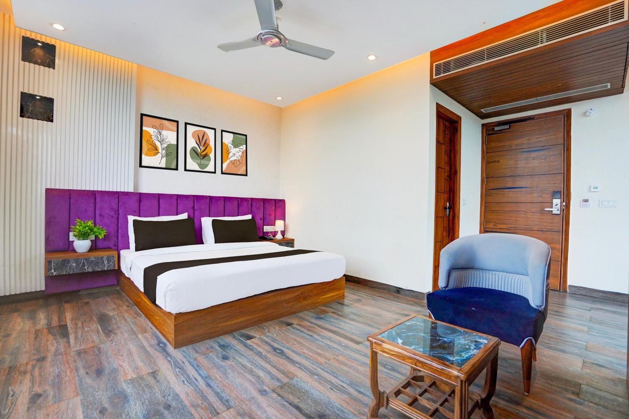 Hotel Marina Near Igi Airport Delhi Ню Делхи Екстериор снимка