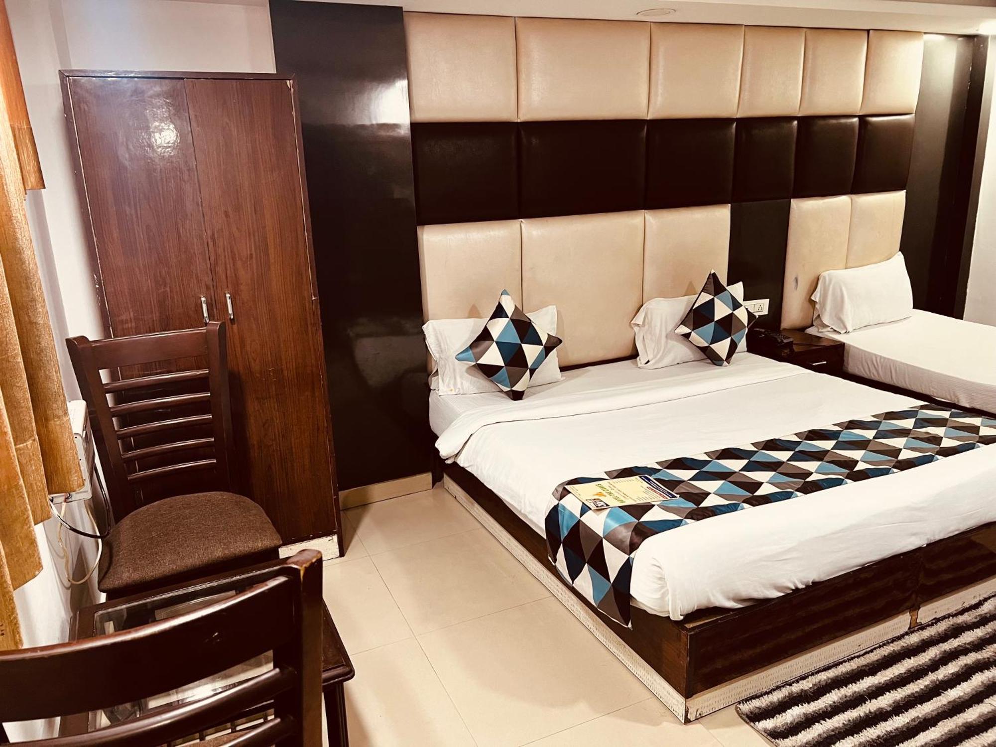 Hotel Marina Near Igi Airport Delhi Ню Делхи Екстериор снимка